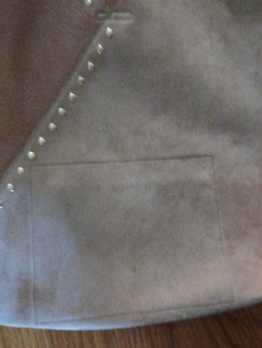 Shiraleah Ryker Vegan Leather & Suede Hobo Tote Tan and Beige ■ Rivet Detailing - Picture 6 of 8